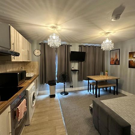 Cosy 2 Bedrooms Apartment Лондон Экстерьер фото